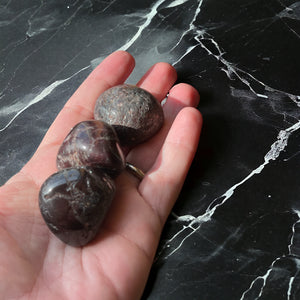 Garnet Tumble Stone (large)
